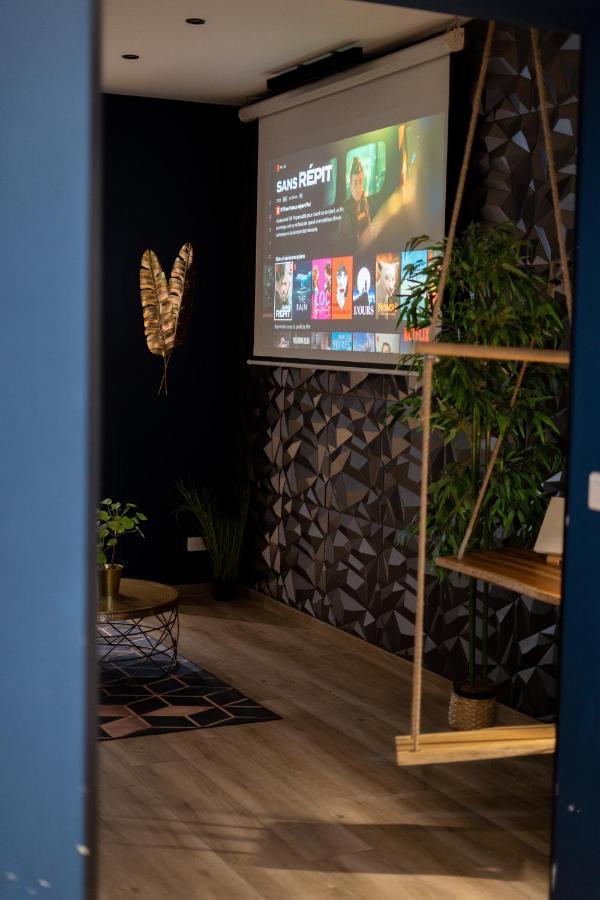Capsule Temps Suspendu - Balneo, Home Cinema & Billard วาลองเซียนส์ ภายนอก รูปภาพ