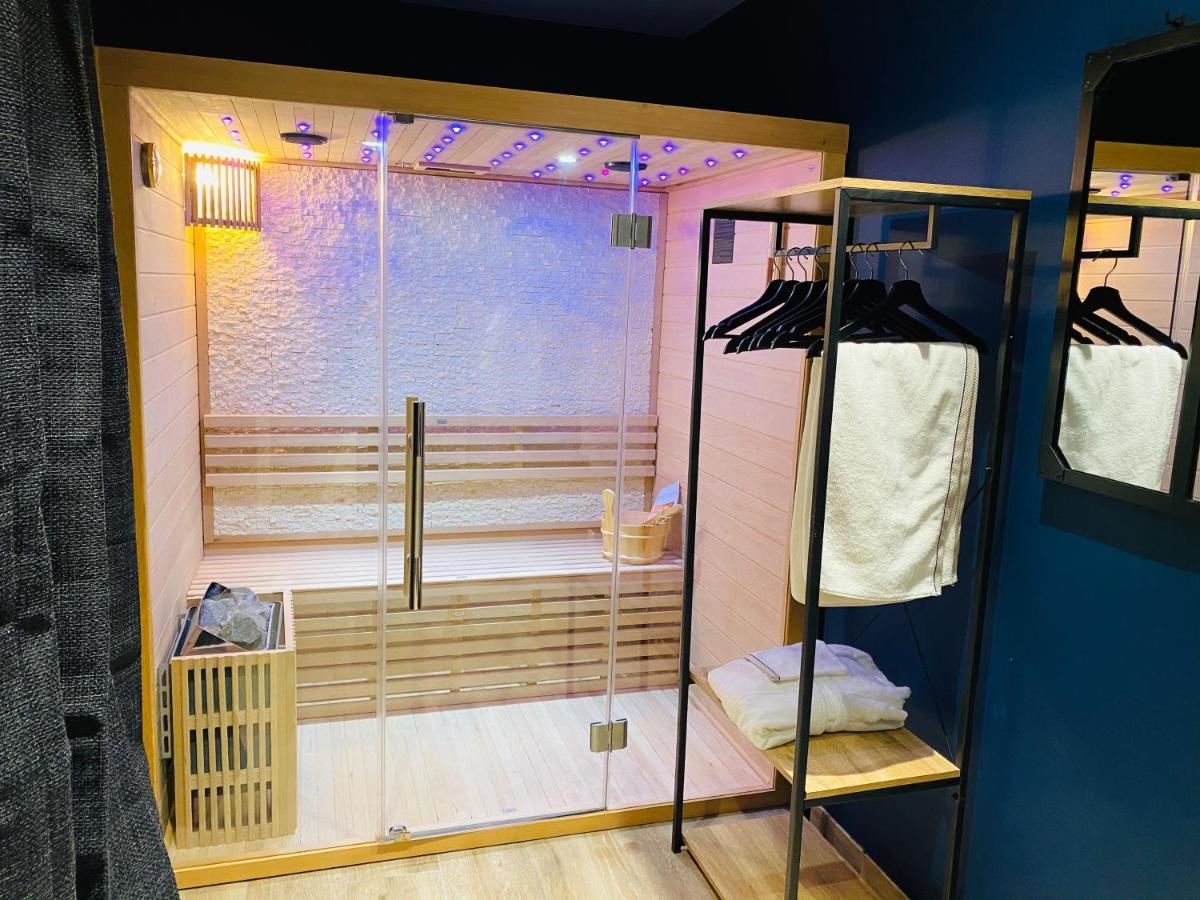 Capsule Temps Suspendu - Balneo, Home Cinema & Billard วาลองเซียนส์ ภายนอก รูปภาพ
